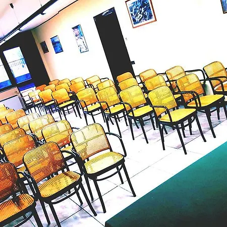 赫特兰德酒店 4* 夸尔图-圣埃莱娜